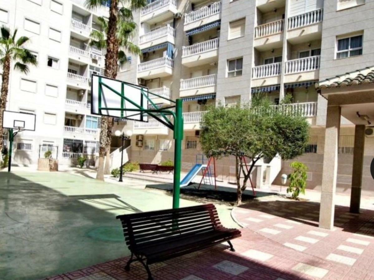 Luxury Beach Apartment Torrevieja Zewnętrze zdjęcie